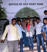 Anjali Returns to Hyderabad Photos